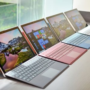 Microsoft Surface Pro 5 LTE i5/8GB/256GB (Like New)